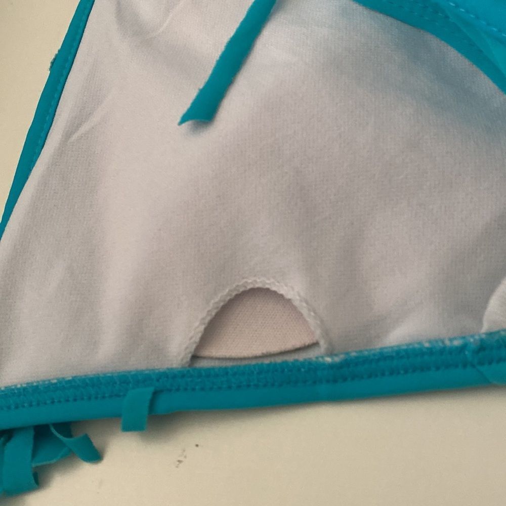 Two piece bikini - Picture 9 of 11
